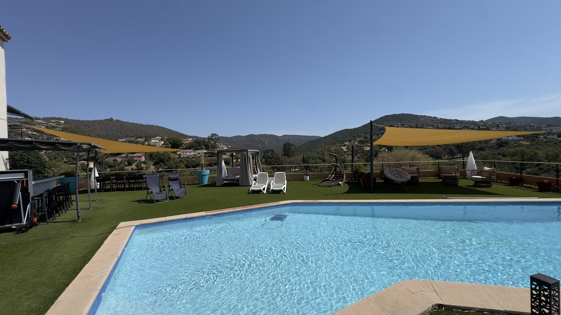 Piscine de jour